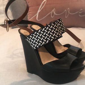 Wedge Peep toe sandals